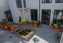 Kobe Utemiljø tilbyr utemøbler etter skreddersøm