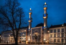 Ny fasadebelysning på Den Blå Moské